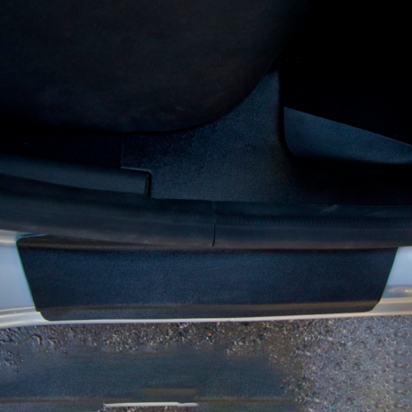 Накладки на порожки в проем дверей для Renault Logan II (2014-н.в.) купить недорого с доставкой в Новоалтайск